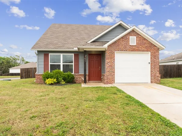 3611 Justice Dr, Springdale, AR 72764