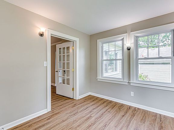 5th image of 416 Magnolia Ave