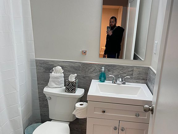 5th image of 56 Fountain St #207