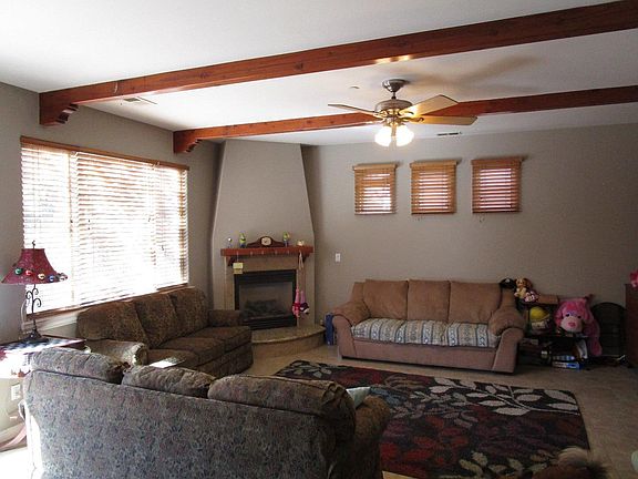 2nd image of 409 6th St