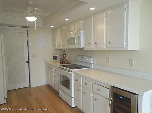 5th image of 500 Ocean Dr APT E9d