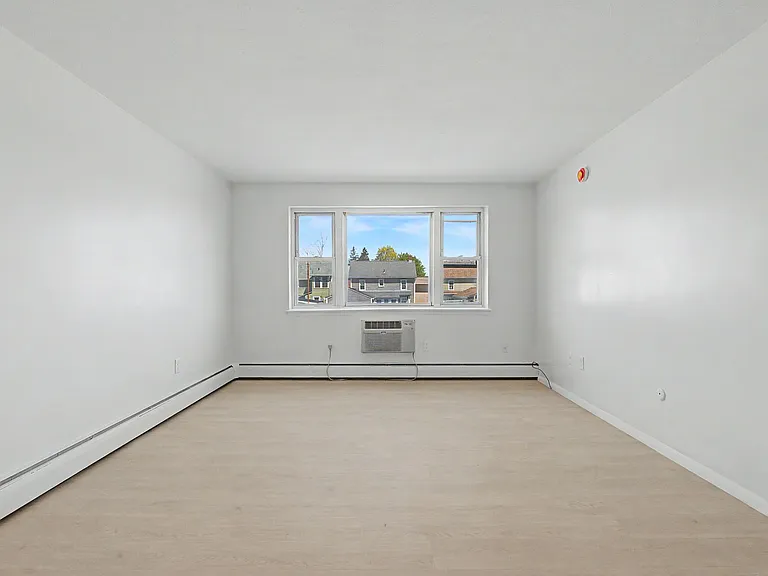 Magnolia Place Apartments — Photo 12