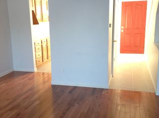 5203 Orchard Grove Dr, Flint, MI 48507