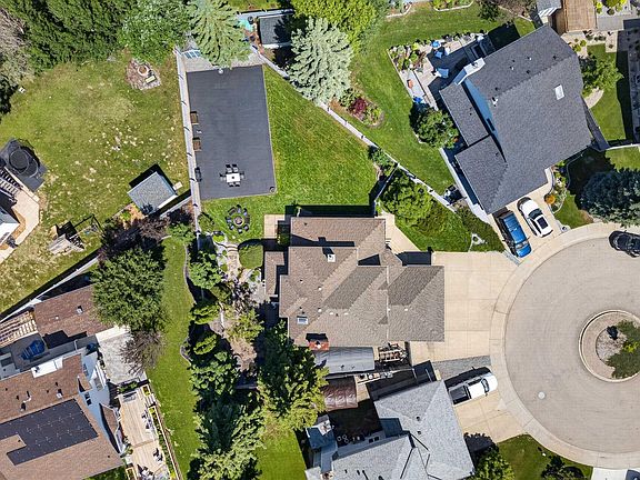 2nd image of 40 Carmel Rd