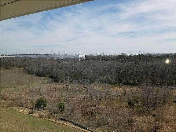 3rd image of 7135 E Ben White Blvd