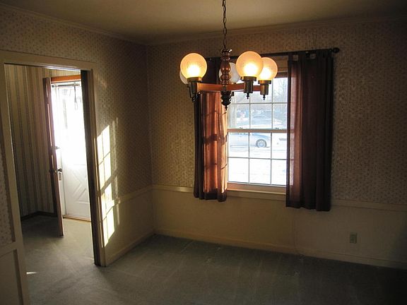 4th image of 2512 N 7th St