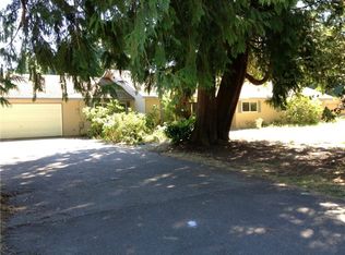 2306 Dove Ln NE, Olympia, WA 98506