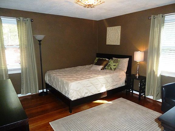 4th image of 1642 Bywood Dr