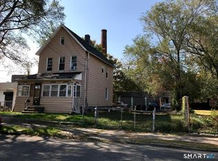 537 Hollister Avenue, Bridgeport, CT 06607