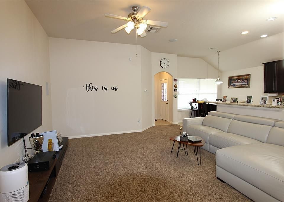 1st image of 10523 Pleasant Villas Ln