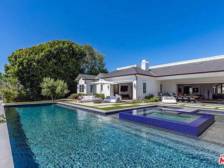 6671 Dume Dr — Photo 17