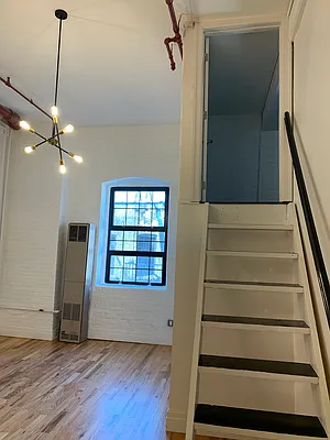 Rented by Carnegie Management Inc | media 14