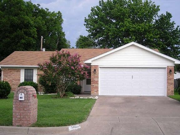 3rd image of 509 Allencrest Dr