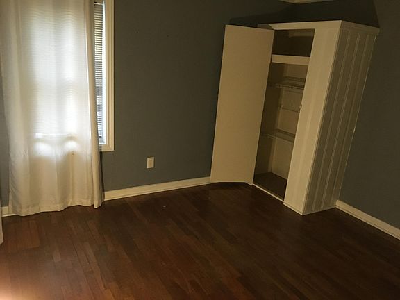 3rd image of 424 Frederick St