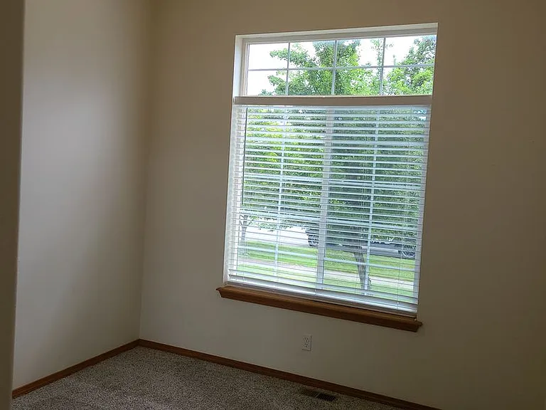 2539 W Timberlake Loop — Photo 21