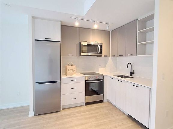 3rd image of 2300 Saint Clair Ave W #203