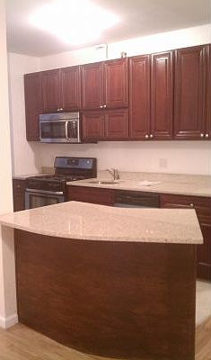 2nd image of 103 Seaman Ave APT 3D