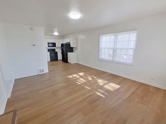2nd image of 707 S Hydraulic St #707