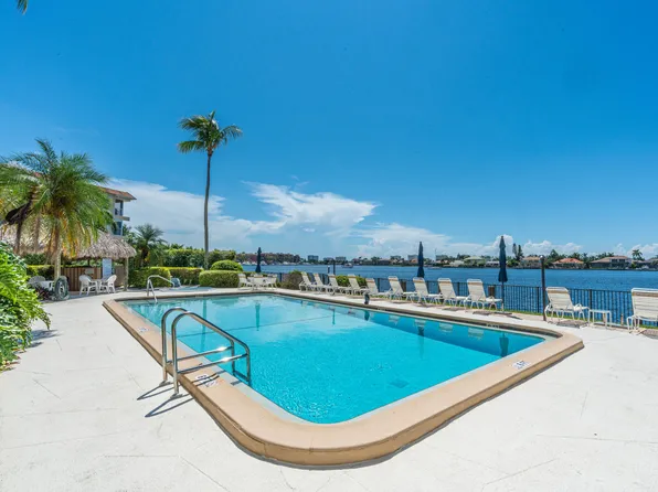 838 W Elkcam Cir Unit 302, Marco Island, FL 34145