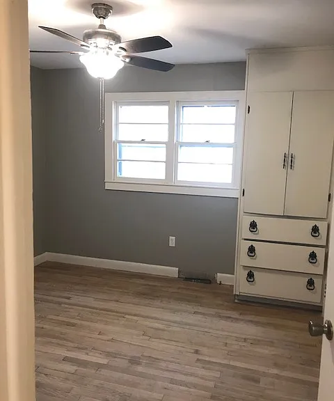 300 N Hampton Rd — Photo 5