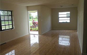 3rd image of 121 NE 209th St