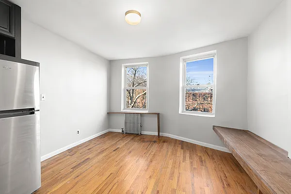 Rented by SERHANT. | media 1