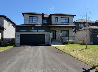 340 Moonlight Dr, Russell, ON K4R0L1