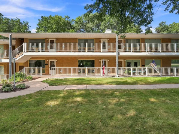 1104 Kimberly Rd Unit 803, Bettendorf, IA 52722