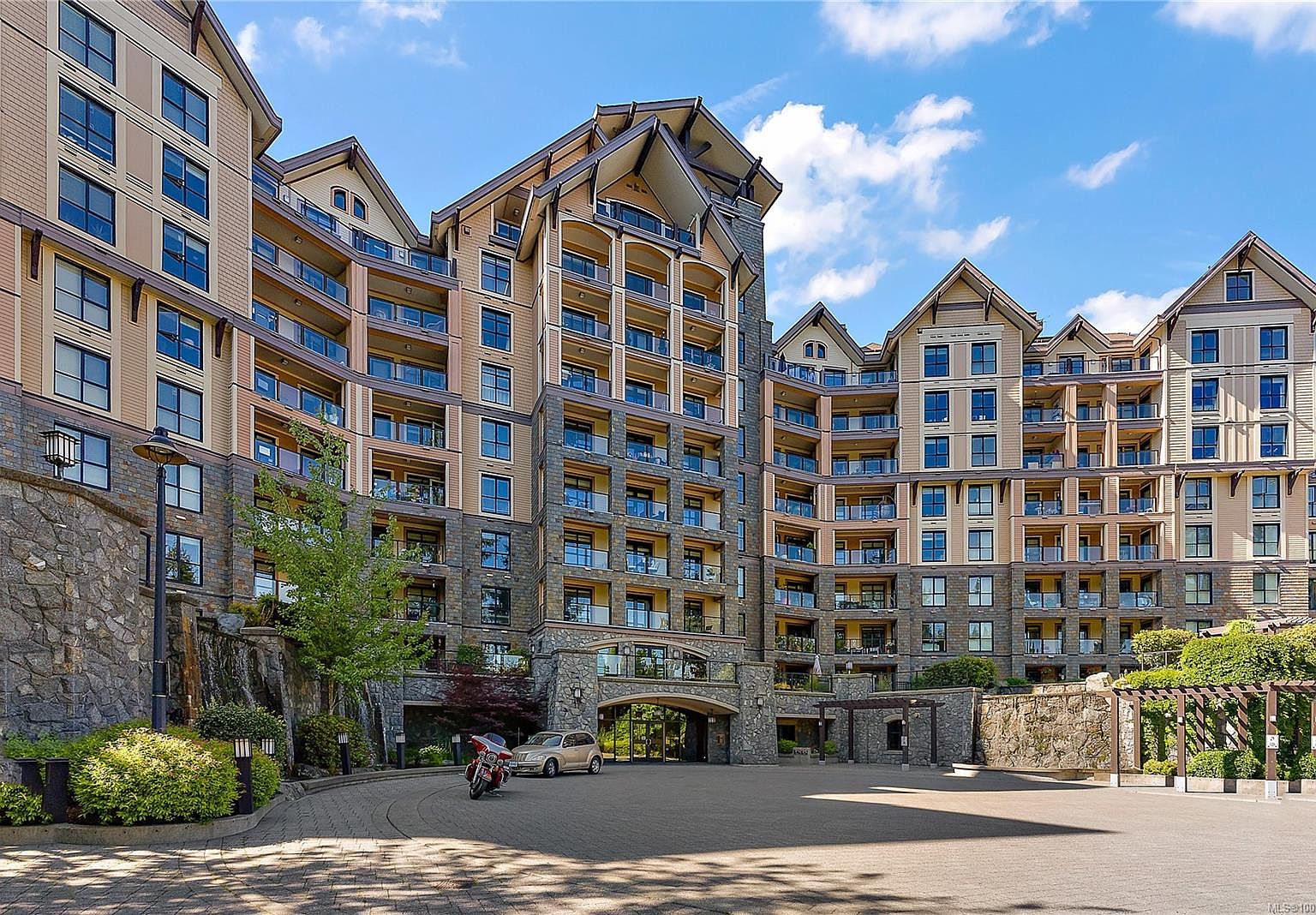 1400 Lynburne Pl #419