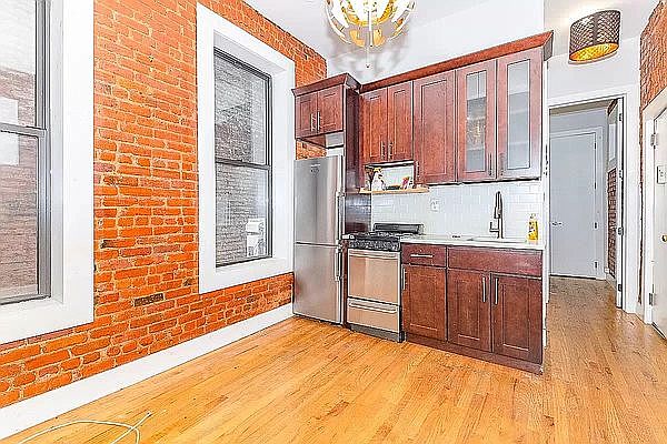 1st image of 1159 Dean St APT 3