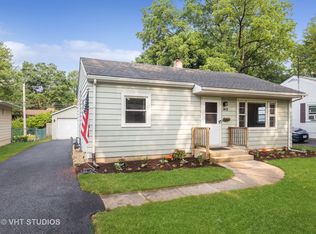 1415 N Main St, Naperville, IL 60563