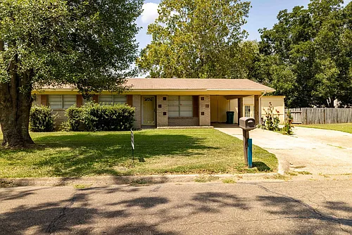 3 Sidney Dr Photo 1