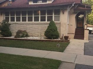 11235 S Longwood Dr, Chicago, IL 60643