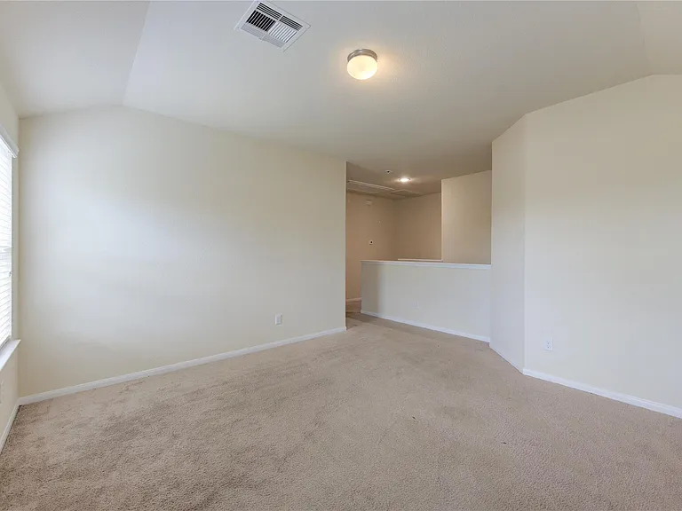 10907 Woodland Leaf Ln — Photo 13