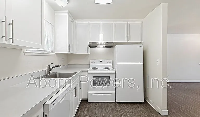 2760 Coloma St #3 — Photo 6