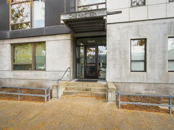 119 4th St #207, Des Moines, IA 50309