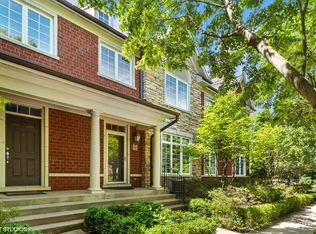 4297 Linden Tree Ln, Glenview, IL 60026