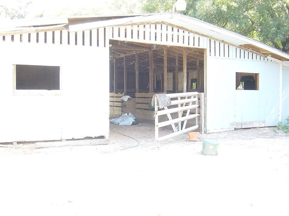 2nd image of 12114 Garden Lake Cir