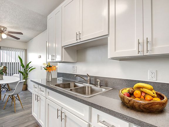 4th image of 15441 Nordhoff St #2173516
