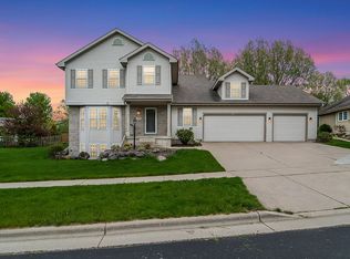 405 Bailey Dr, Madison, WI 53718