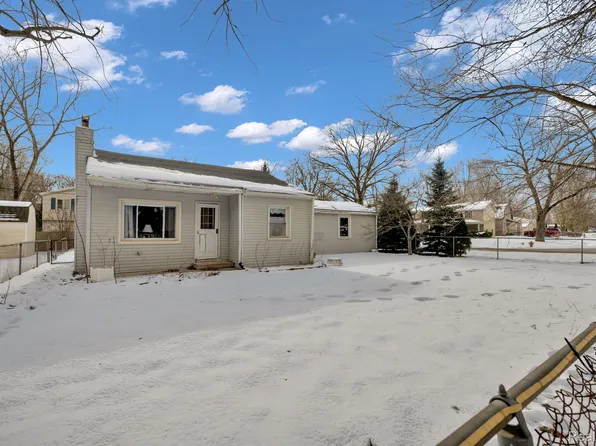 1210 Miller Rd, Lake Orion, MI 48362