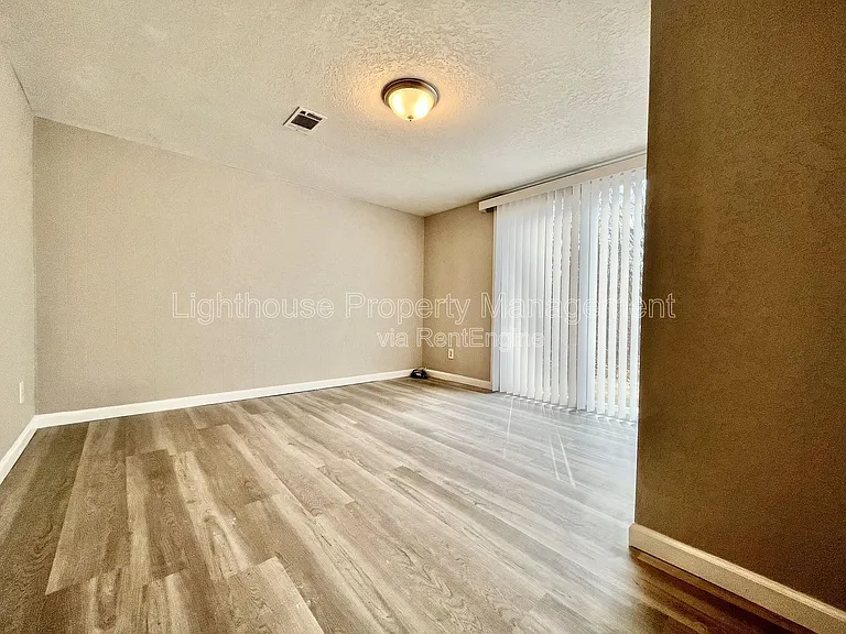 18169 Swiss Dr — Photo 20