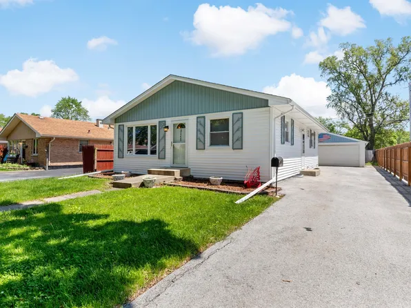 3145 Wallace Ave, Steger, IL 60475