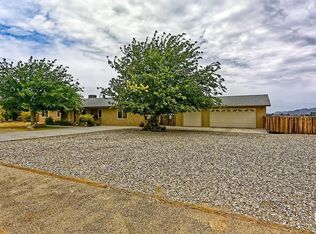 22704 Sitting Bull Rd, Apple Valley, CA 92308