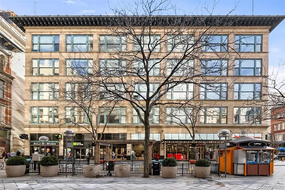1 bed, 711 sqft, $1,900 — Photo 2