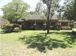 7325 Smithfield Rd, Mobile, AL 36695