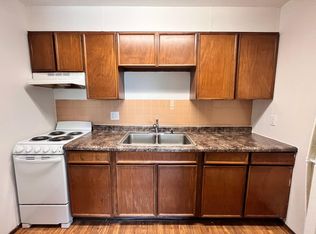 1206 14th Ave S #8, Grand Forks, ND 58201