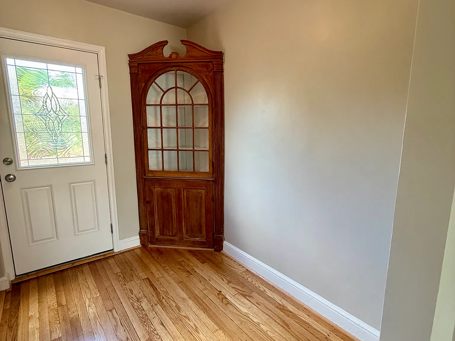 2 bed, 1200 sqft, $3,850 — Photo 4