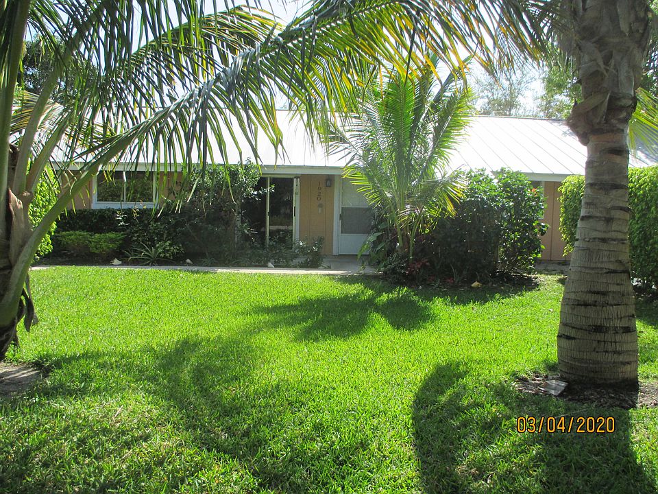 1st image of 1920 Windsor Dr