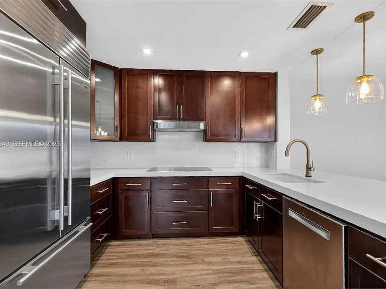 1603 W Harmony Lake Cir — Photo 29